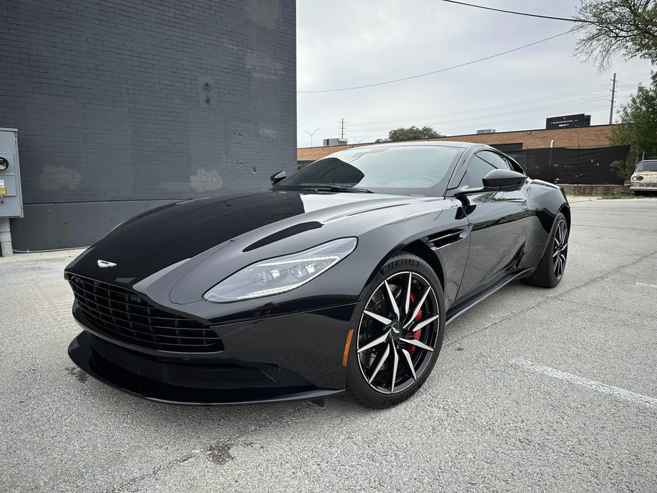2018 Aston Martin DB11 - Image 30 of 31