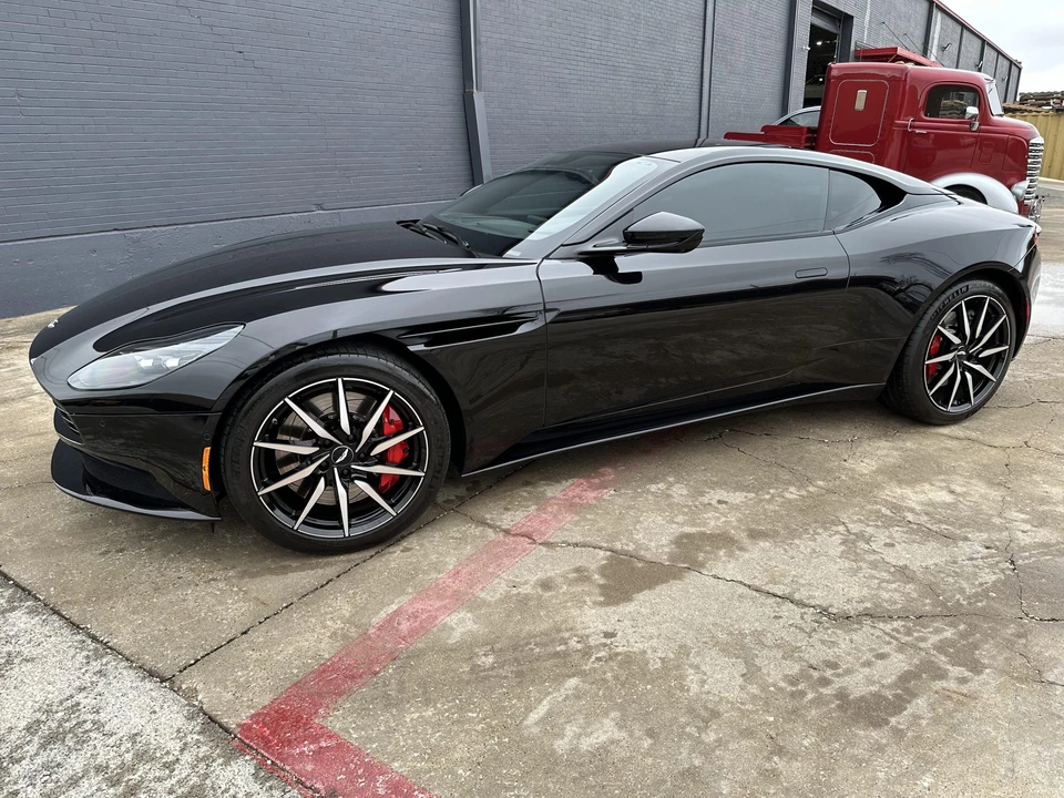 2018 Aston Martin DB11 - Image 2 of 31