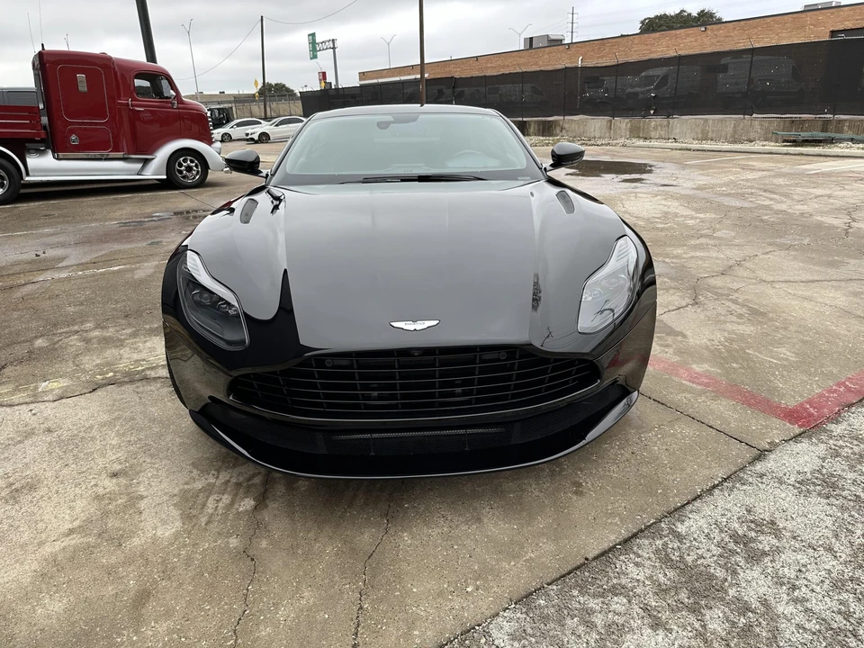 2018 Aston Martin DB11 - Image 8 of 31