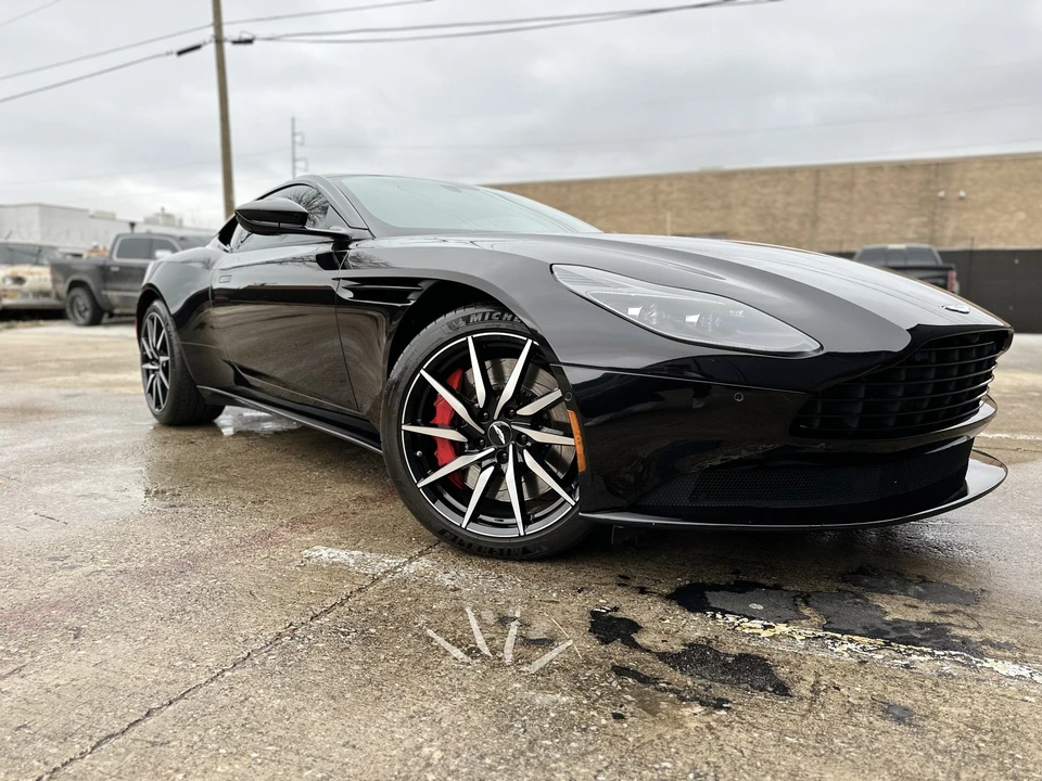2018 Aston Martin DB11 - Image 11 of 31