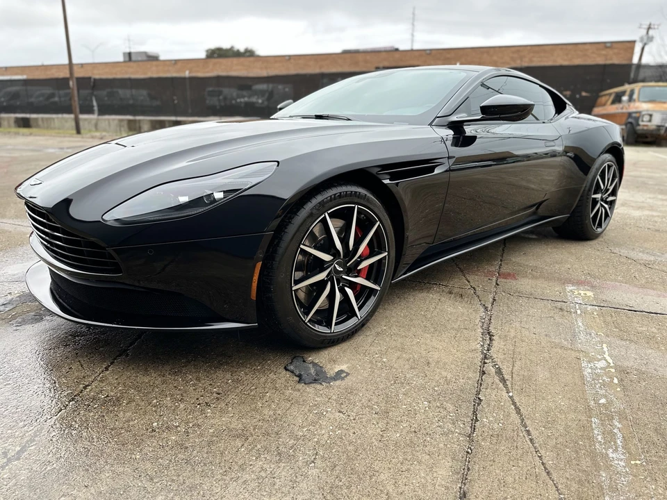 2018 Aston Martin DB11 - Image 5 of 31