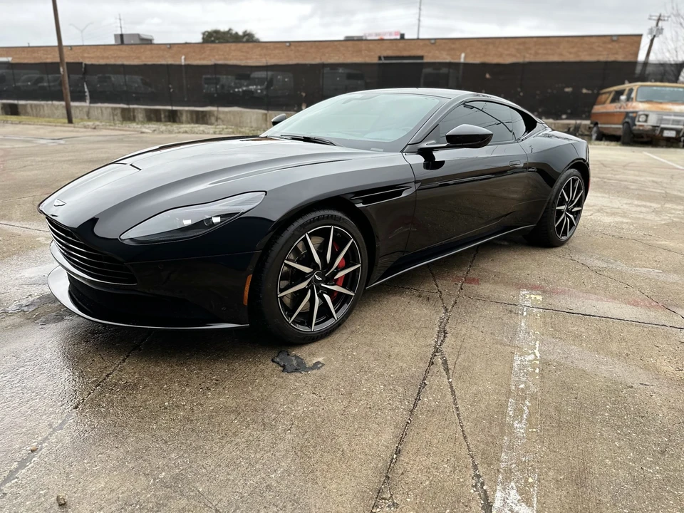2018 Aston Martin DB11 - Image 4 of 31