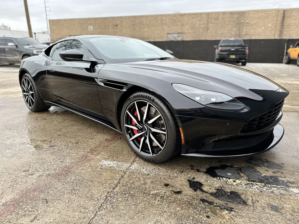 2018 Aston Martin DB11 - Image 12 of 31