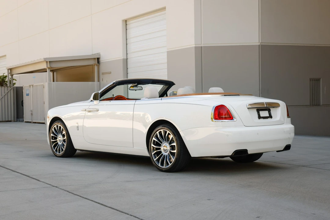 2018 Rolls-Royce Dawn - Image 14 of 31