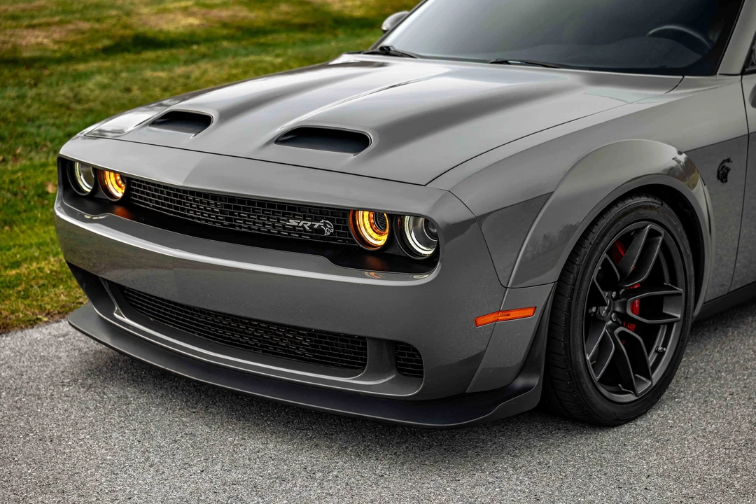 2019 Dodge Challenger SRT Hellcat 3rd Gen - Image 15 of 31