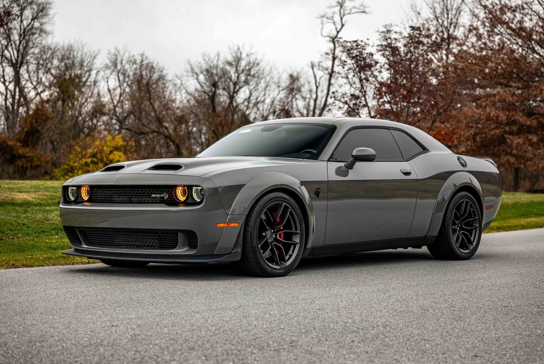 2019 Dodge Challenger SRT Hellcat 3rd Gen - Image 2 of 31