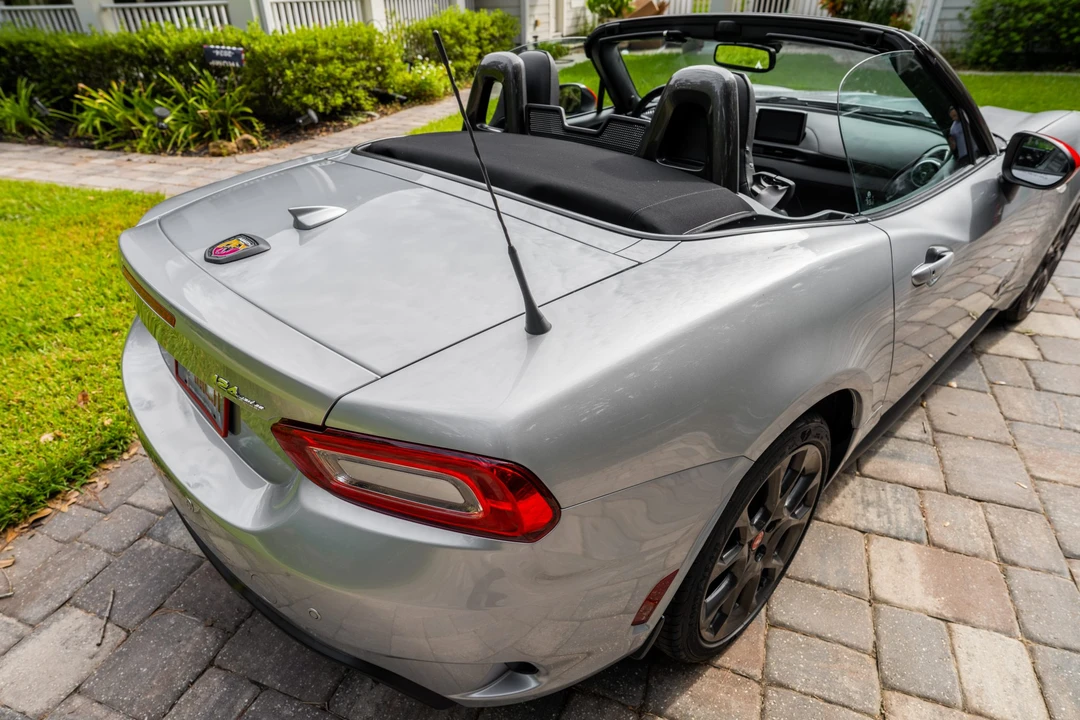 2020 Fiat 124 Spider - Image 24 of 31