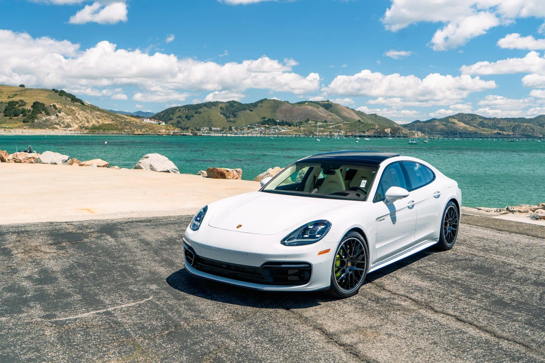 2021 Porsche 971 Panamera 4S - Image 2 of 31