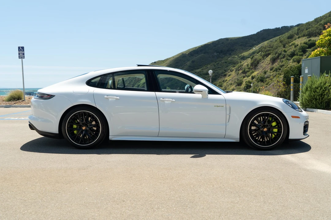 2021 Porsche 971 Panamera 4S - Image 10 of 31