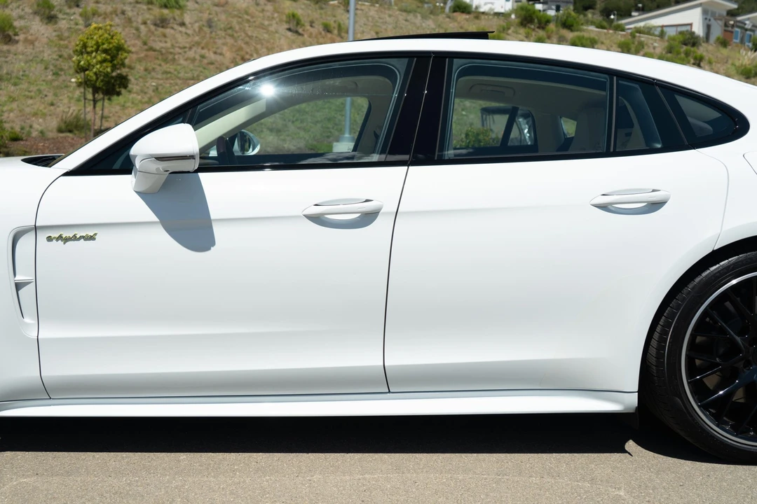 2021 Porsche 971 Panamera 4S - Image 24 of 31