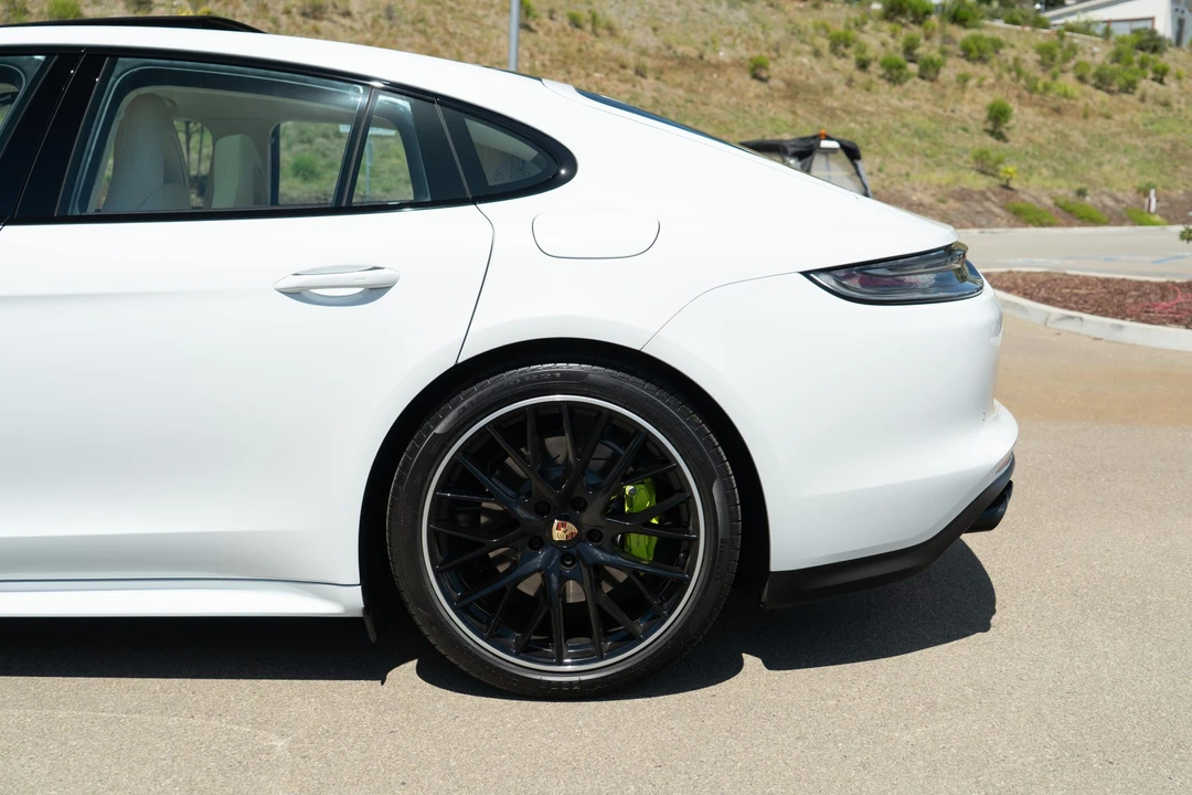 2021 Porsche 971 Panamera 4S - Image 26 of 31