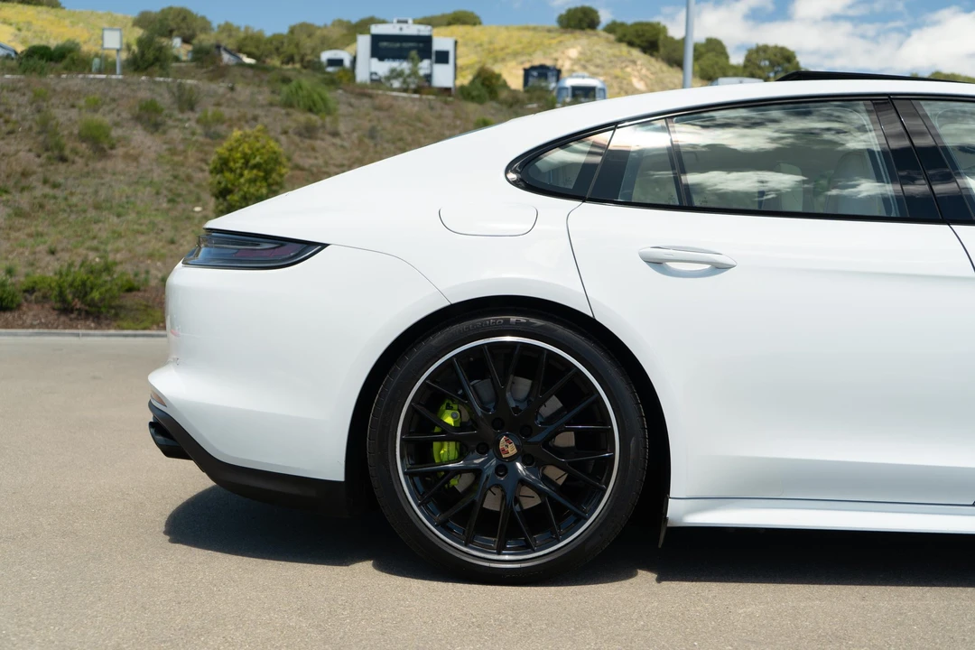 2021 Porsche 971 Panamera 4S - Image 27 of 31