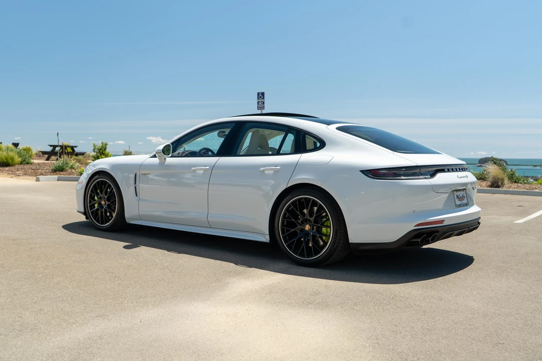 2021 Porsche 971 Panamera 4S - Image 18 of 31