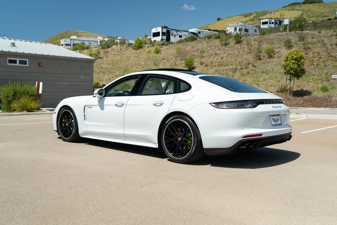 2021 Porsche 971 Panamera 4S - Image 17 of 31