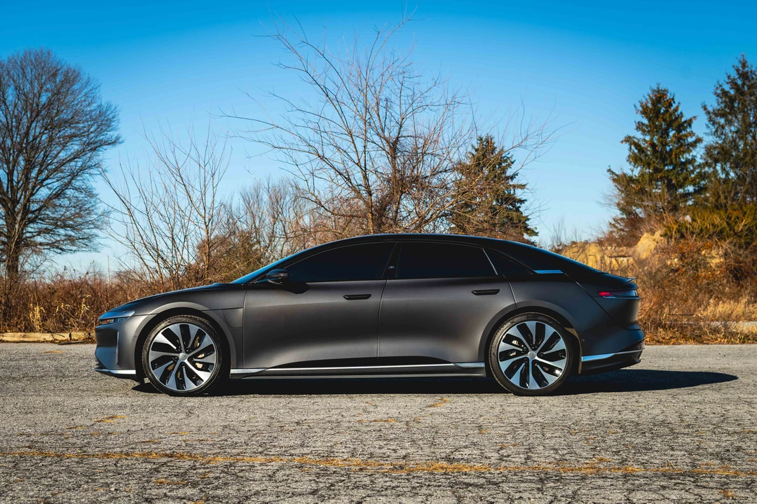 2023 Lucid Air - Image 24 of 31