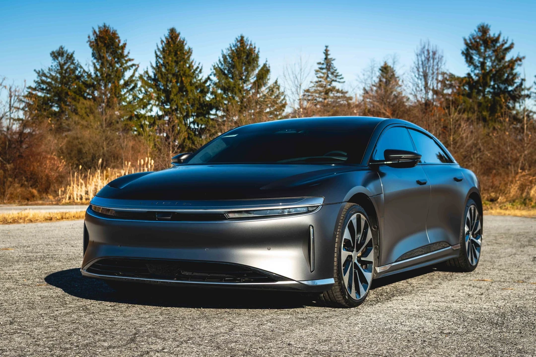 2023 Lucid Air - Image 25 of 31