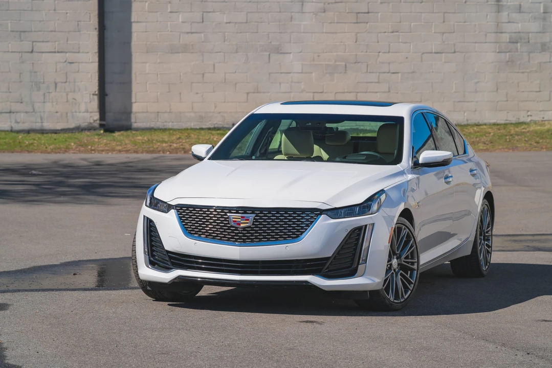2024 Cadillac CT5 - Image 2 of 31