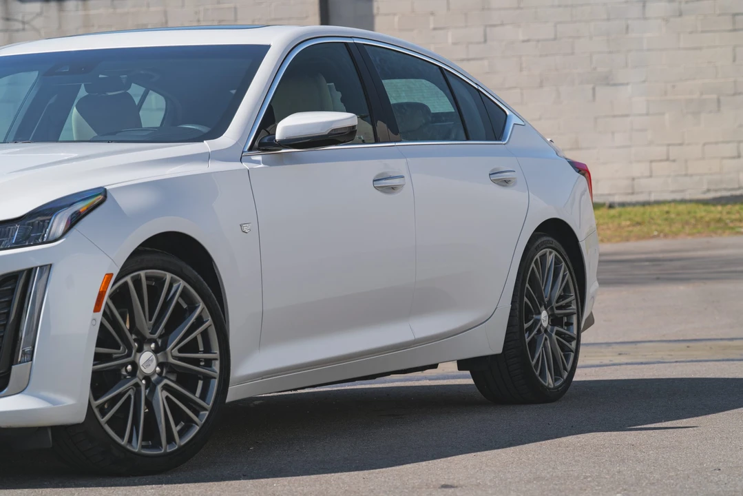 2024 Cadillac CT5 - Image 23 of 31
