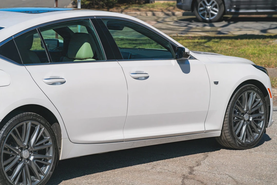 2024 Cadillac CT5 - Image 25 of 31