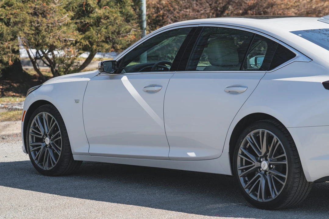 2024 Cadillac CT5 - Image 26 of 31
