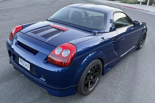 2003 Toyota MR2 Spyder/MR-S - Image 2 of 6
