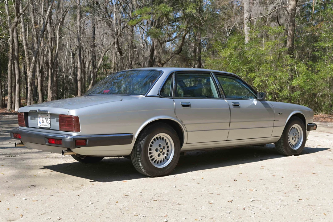 1990 Jaguar XJ40 XJ - Image 9 of 31