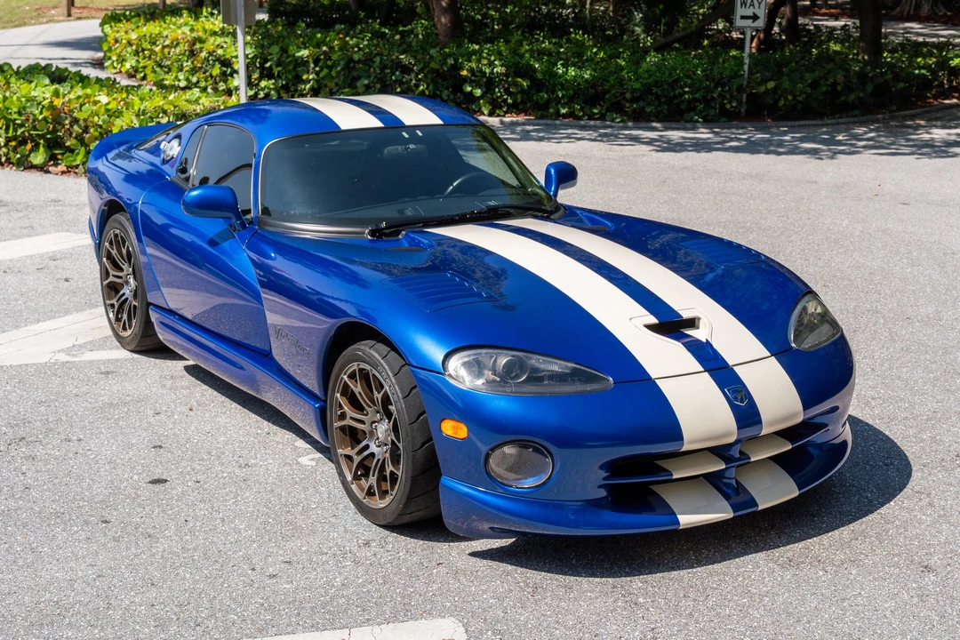 1997 Dodge Viper GTS 2nd Gen - Image 13 of 31