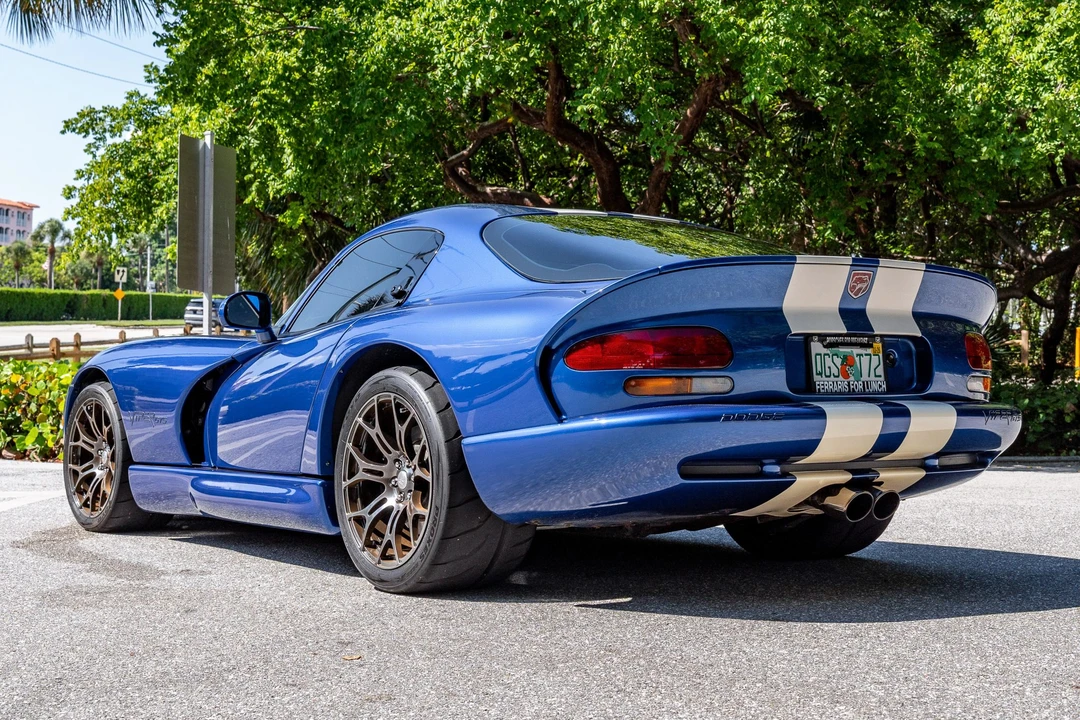 1997 Dodge Viper GTS 2nd Gen - Image 9 of 31
