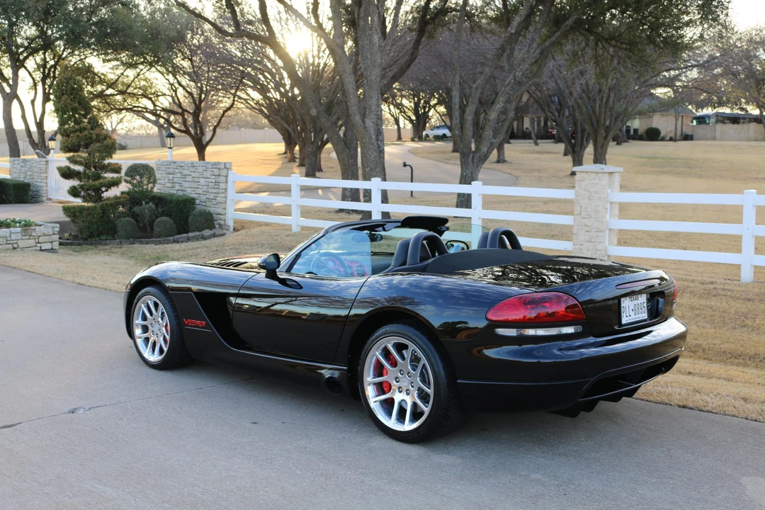 2005 Dodge Viper 3rd Gen - Image 19 of 31