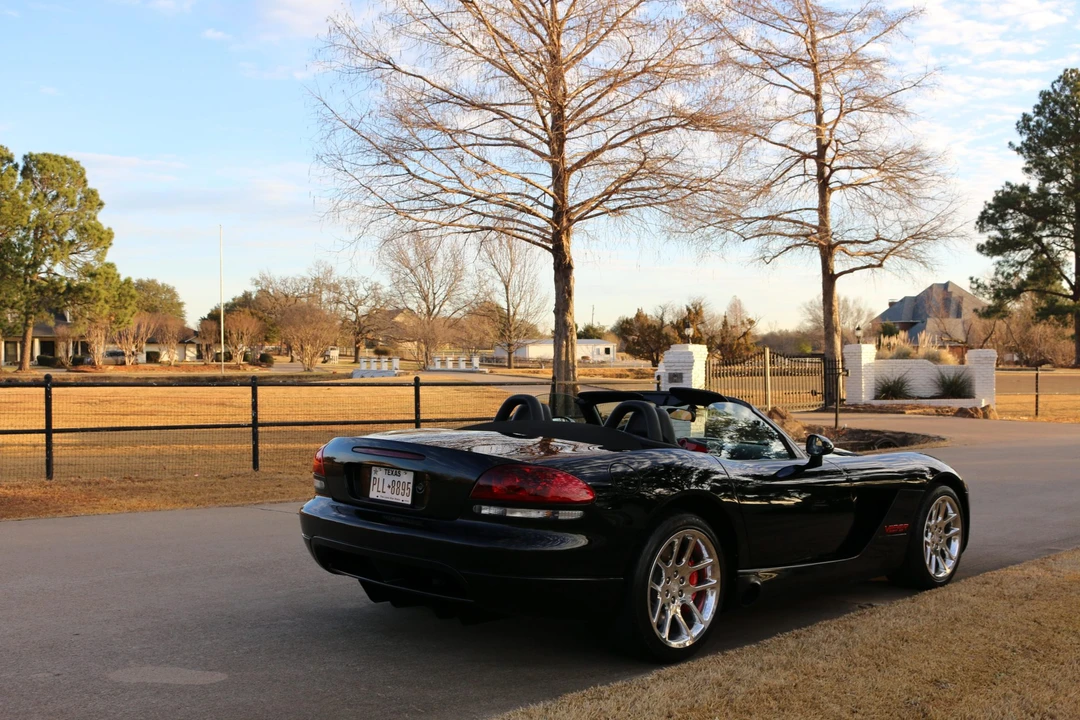 2005 Dodge Viper 3rd Gen - Image 14 of 31