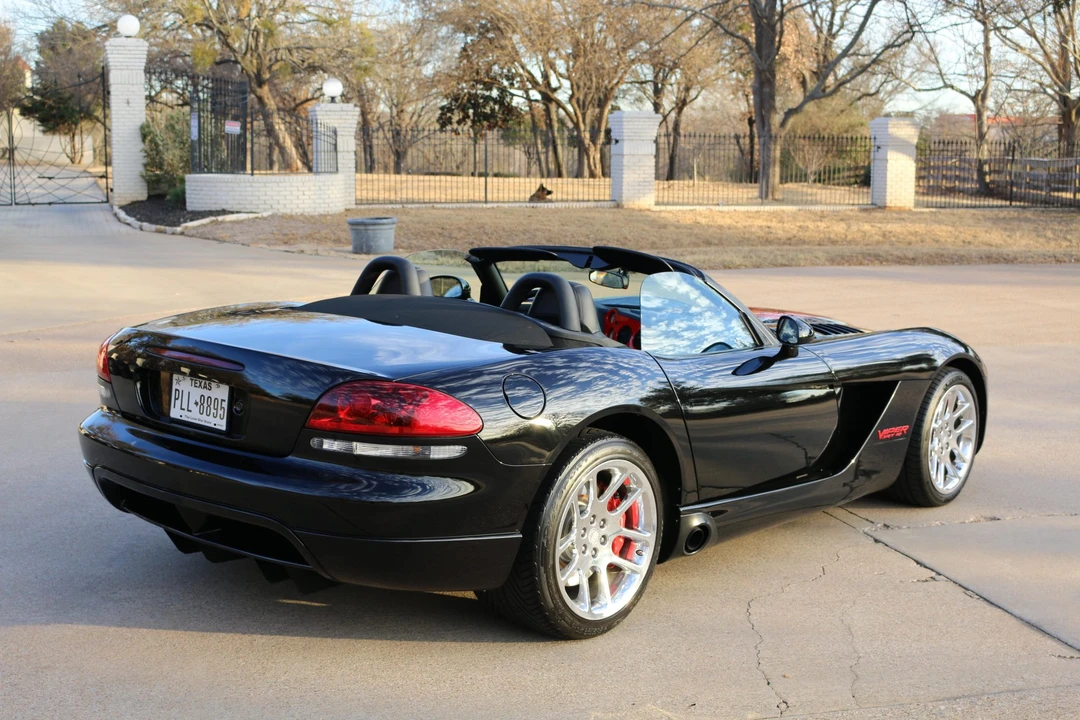 2005 Dodge Viper 3rd Gen - Image 16 of 31