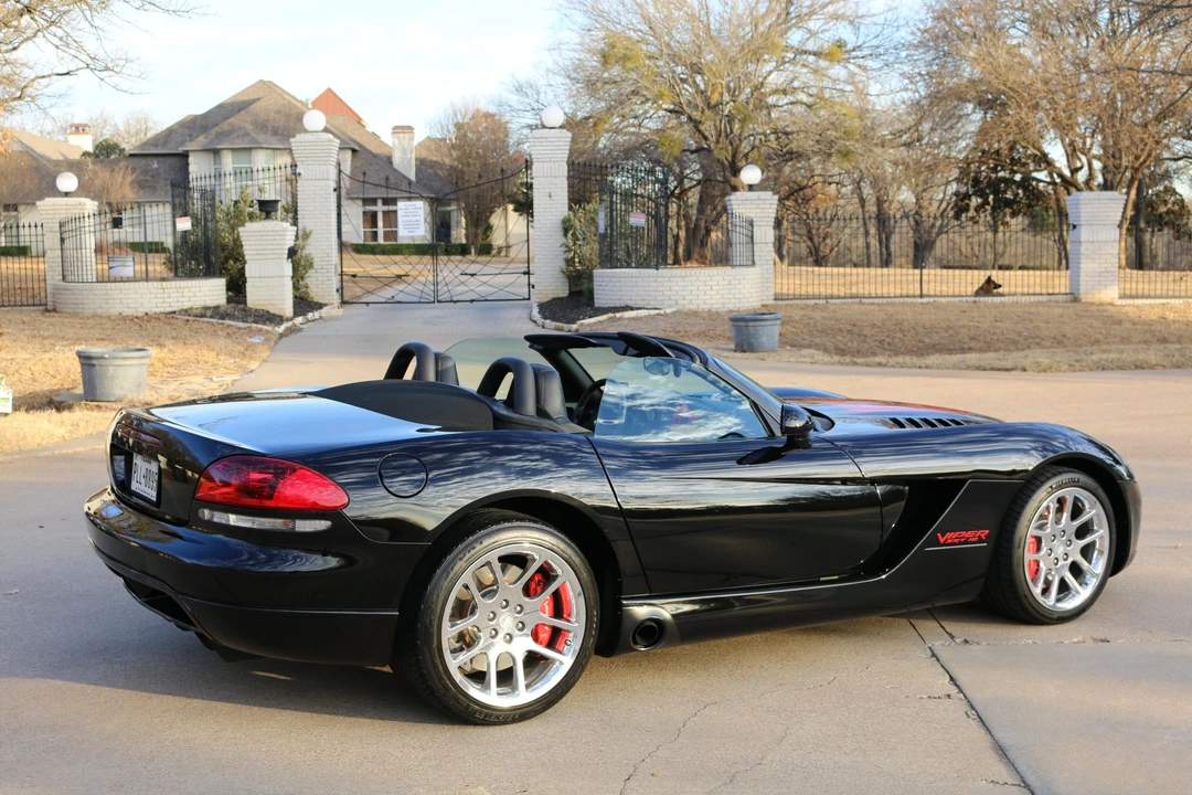 2005 Dodge Viper 3rd Gen - Image 13 of 31