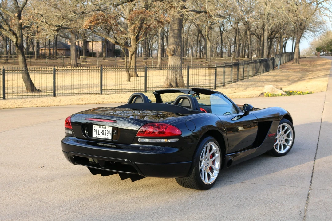 2005 Dodge Viper 3rd Gen - Image 15 of 31