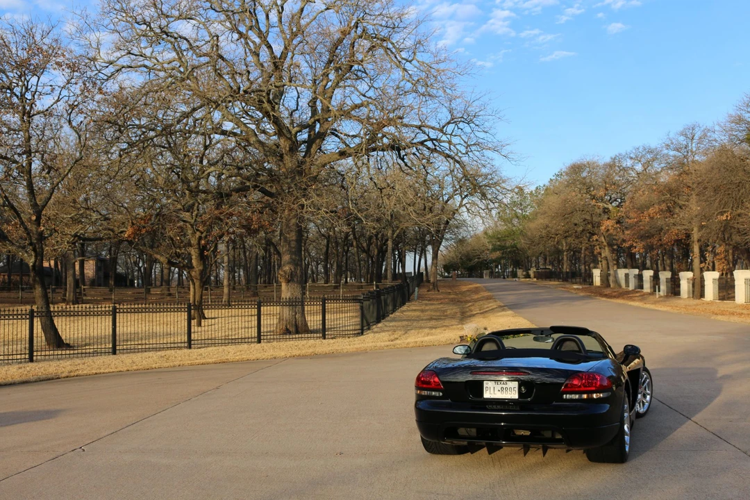 2005 Dodge Viper 3rd Gen - Image 18 of 31