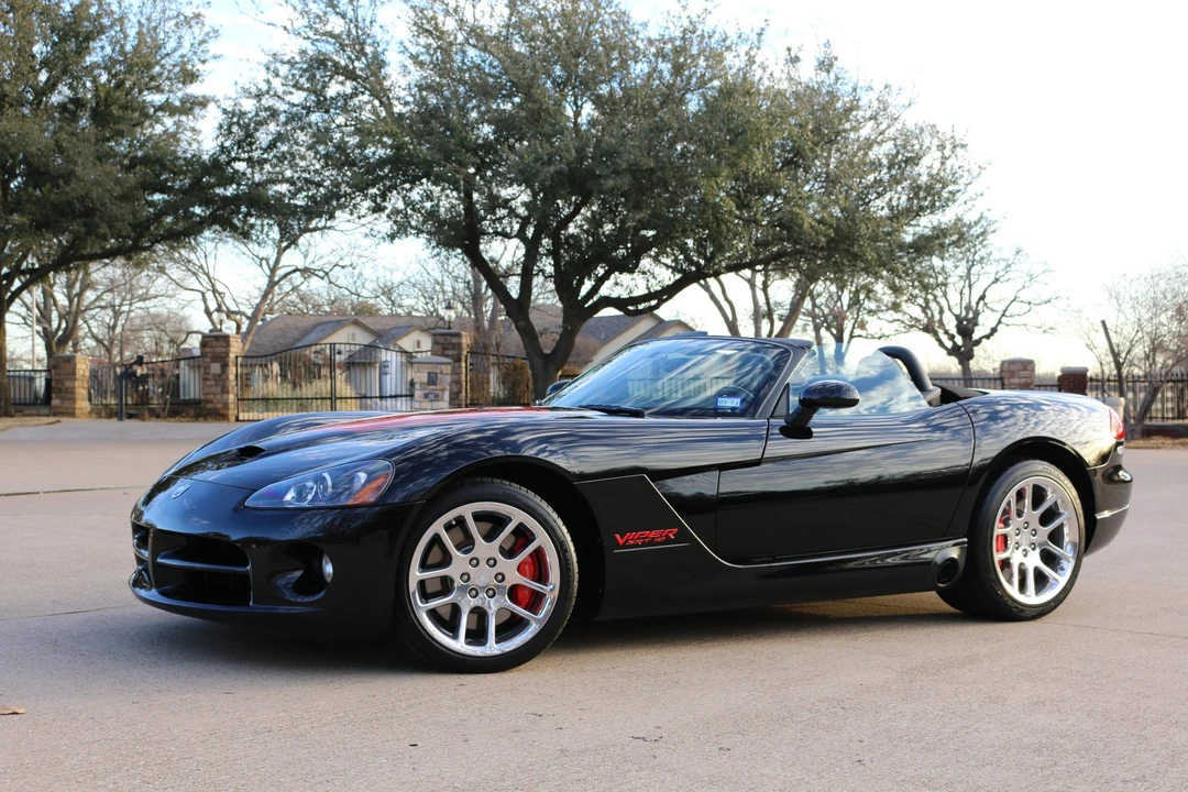 2005 Dodge Viper 3rd Gen - Image 2 of 31