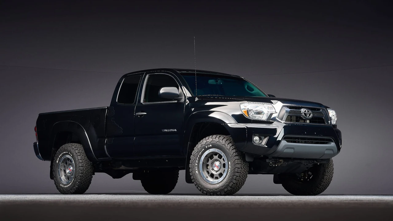2012 Toyota Tacoma 2nd Gen - Image 5 of 31