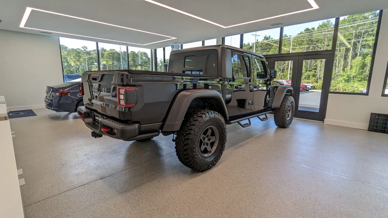 2020 Jeep JT Gladiator - Image 13 of 31