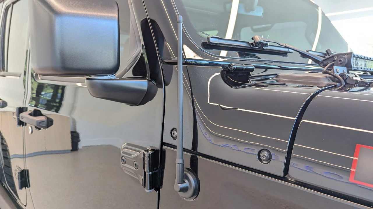 2020 Jeep JT Gladiator - Image 18 of 31