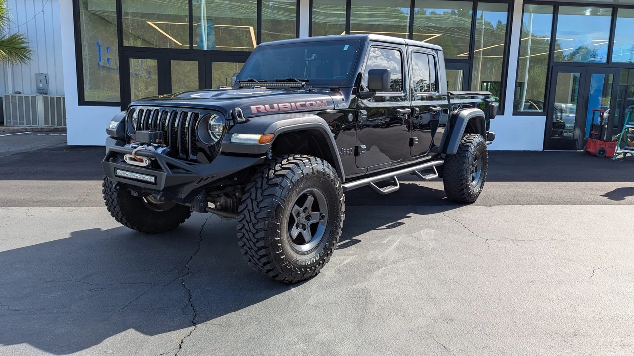2020 Jeep JT Gladiator - Image 2 of 31