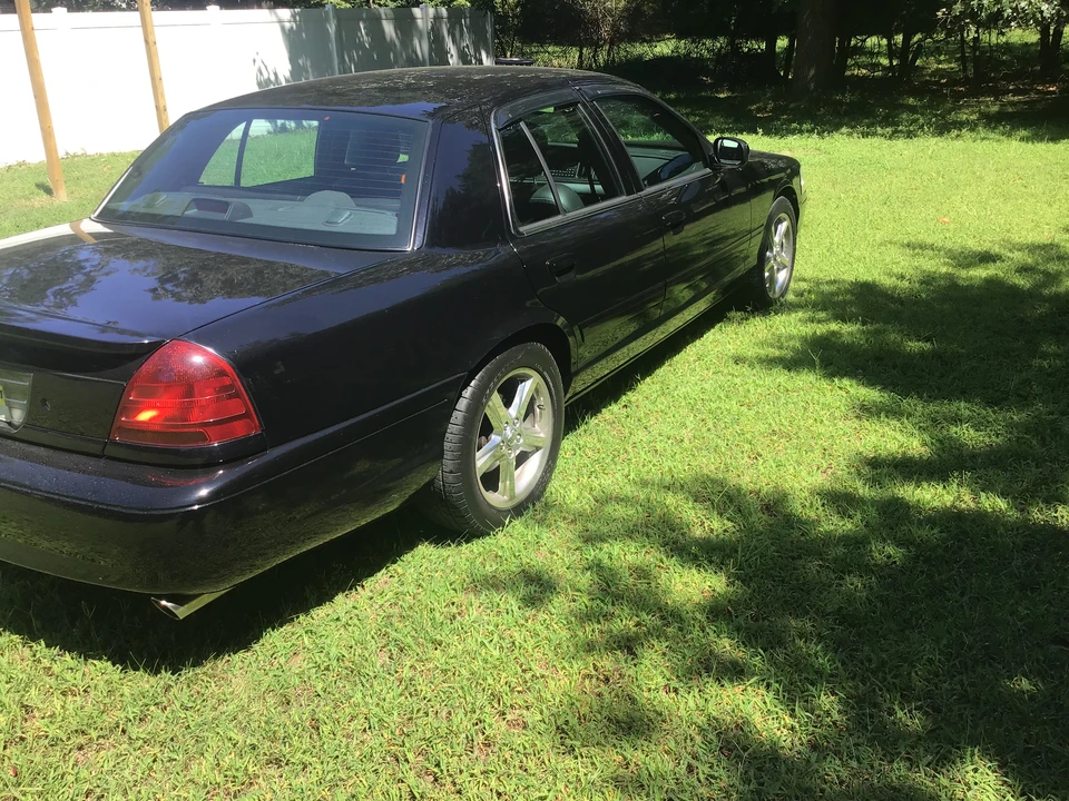 2003 Mercury Marauder - Image 3 of 31