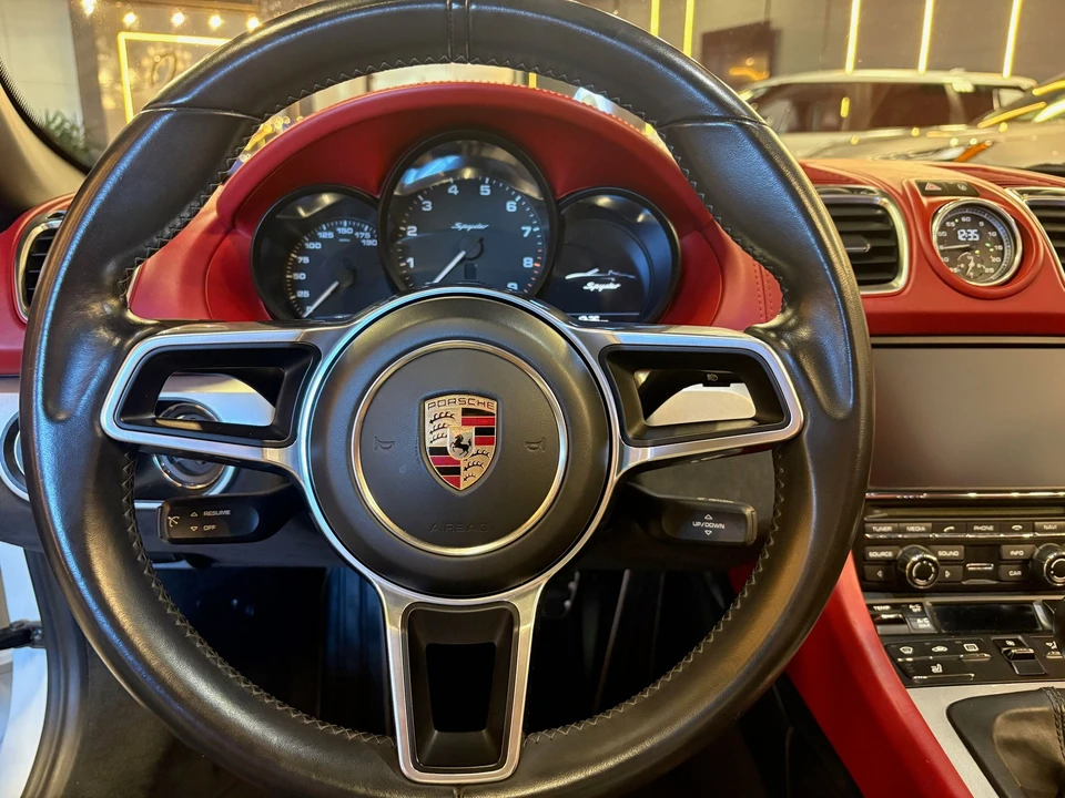 2016 Porsche 981 Boxster Spyder - Image 5 of 7