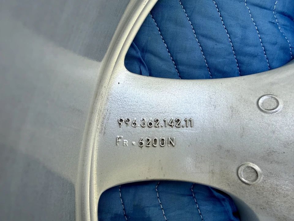 Porsche 996 Carrera - Image 12 of 12