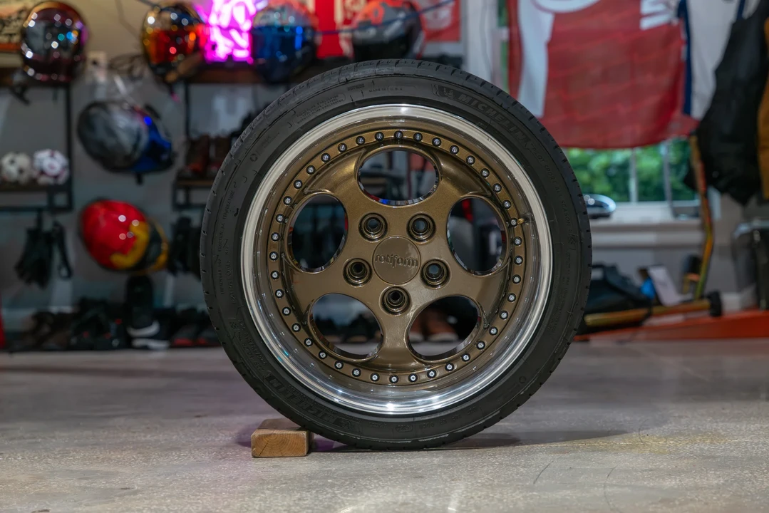 Porsche 964 Carrera - Image 7 of 31