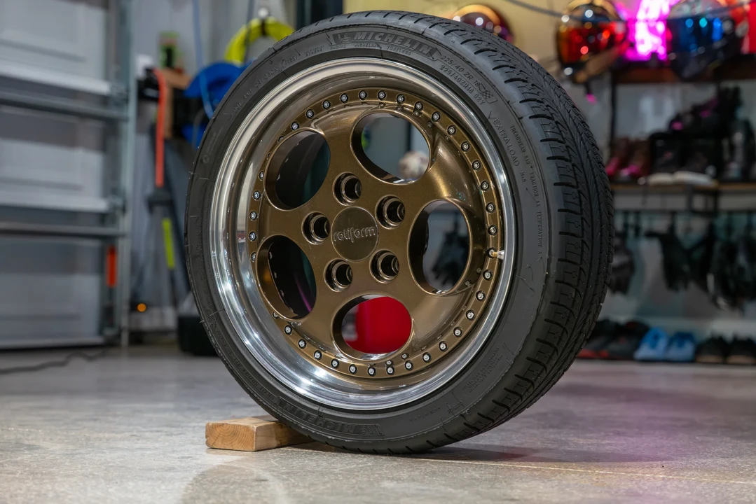 Porsche 964 Carrera - Image 17 of 31