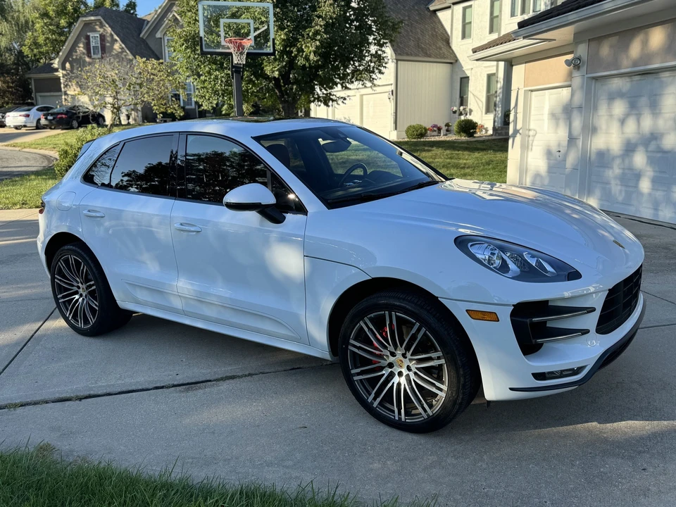 2018 Porsche Macan Turbo - Image 5 of 22