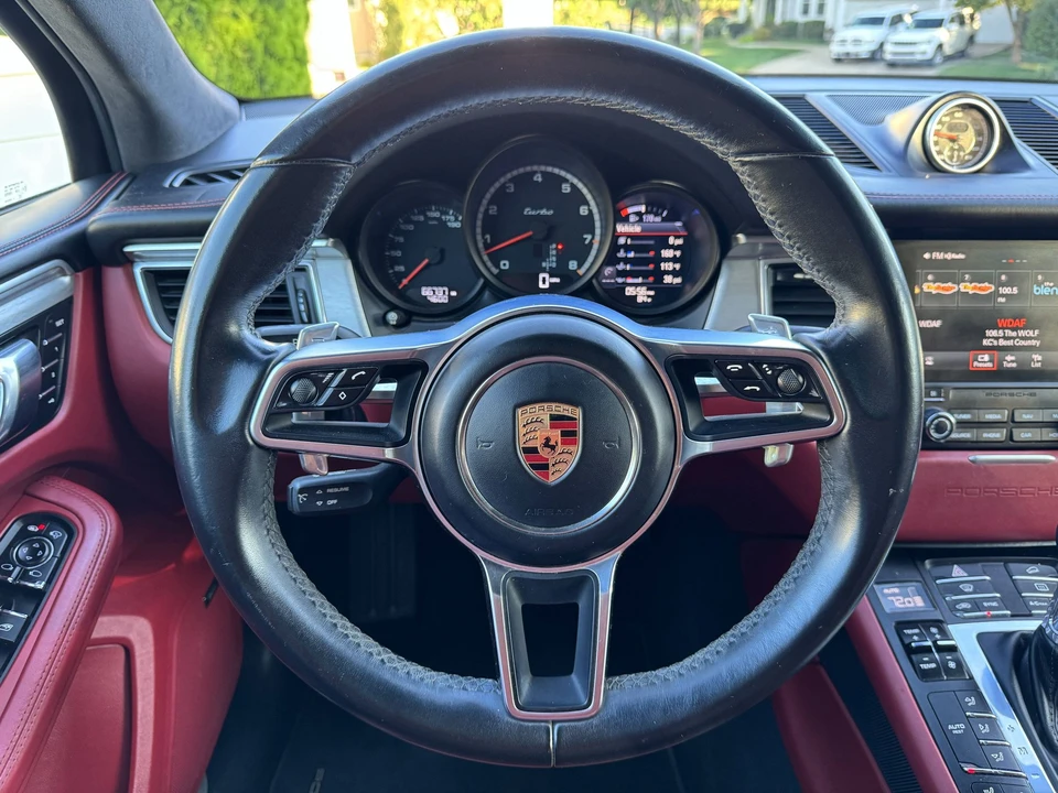 2018 Porsche Macan Turbo - Image 13 of 22