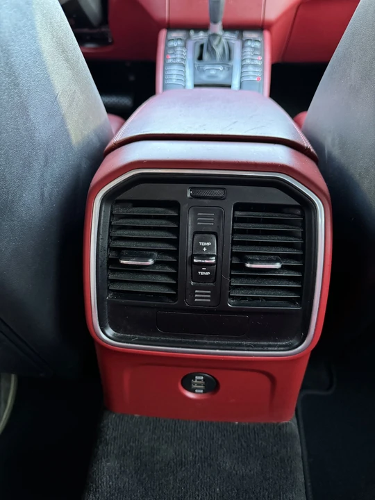 2018 Porsche Macan Turbo - Image 14 of 22