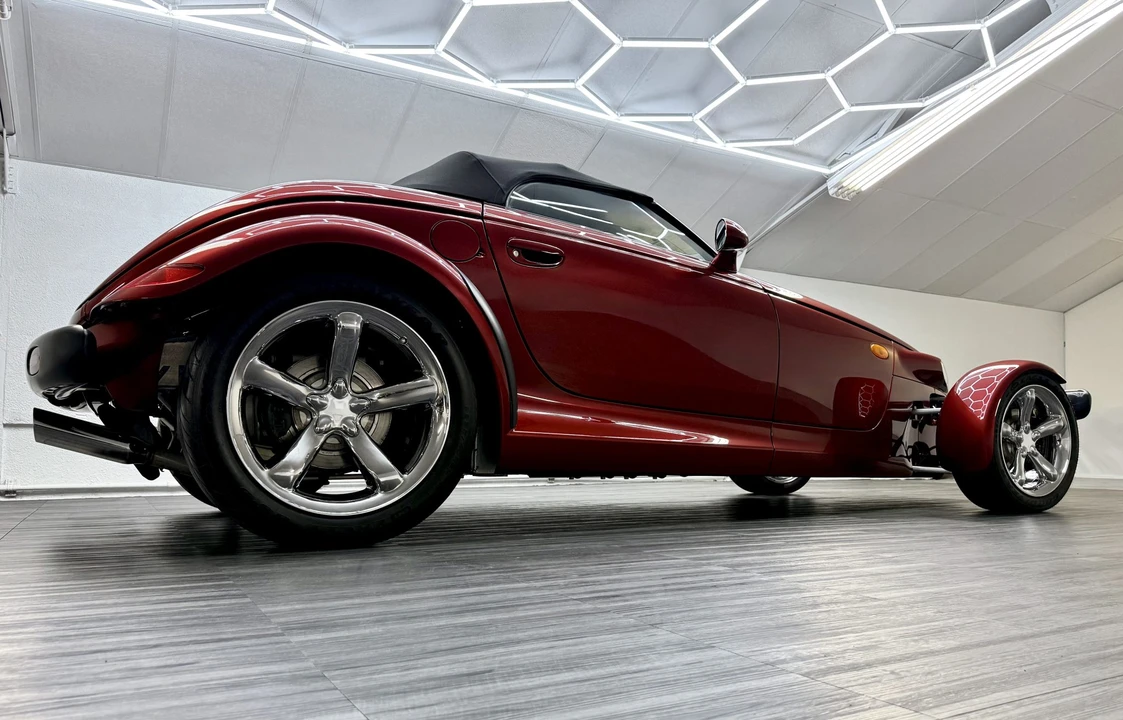2002 Plymouth Prowler - Image 16 of 31