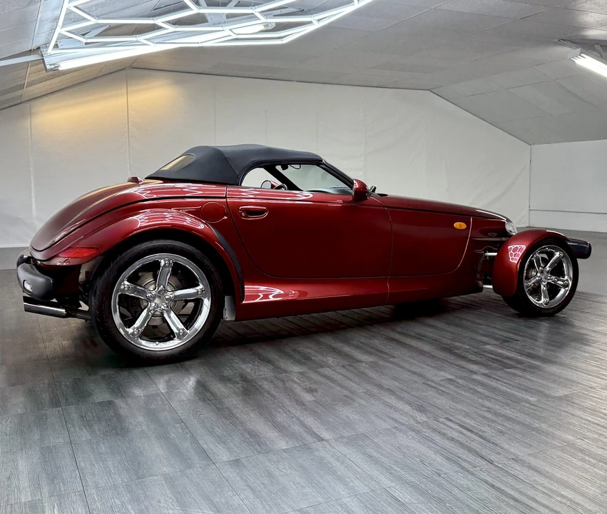 2002 Plymouth Prowler - Image 18 of 31