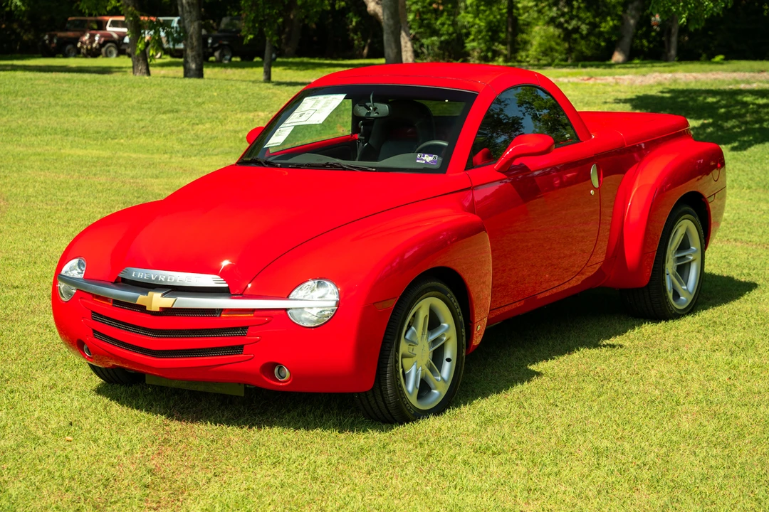 2006 Chevrolet SSR - Image 3 of 31